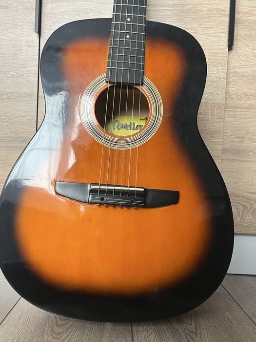 Акустическая гитара