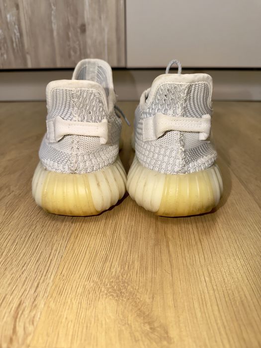 Sneaker Yeezy.