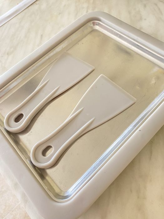 Продам весы электронные  , мороженница