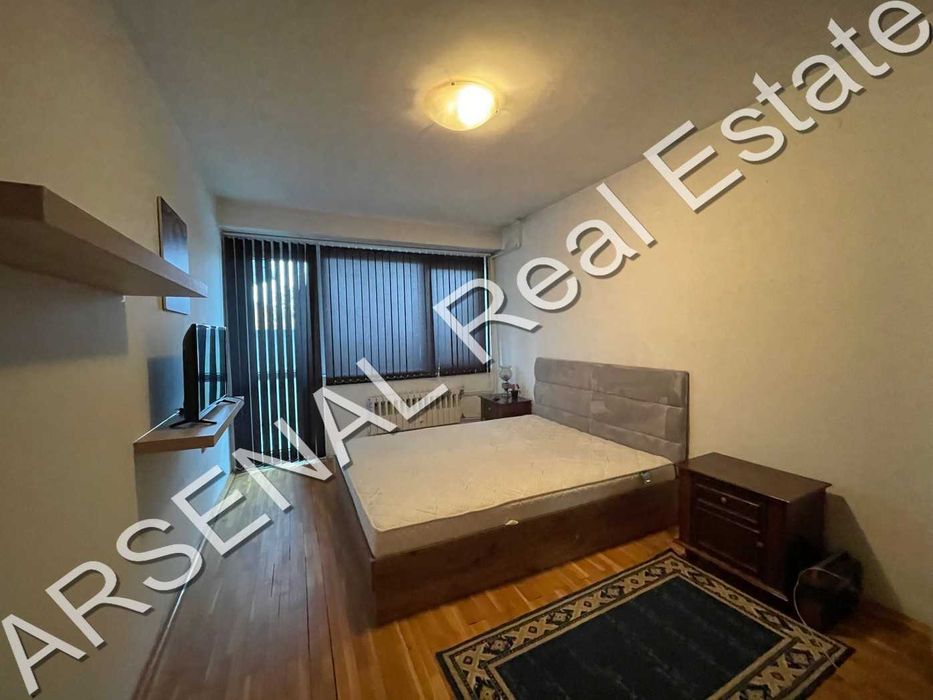 Дава се под наем Двустаен апартамент в София, Център - 90 кв.м за 550 € - Снимка #3