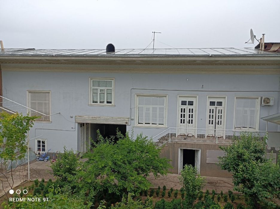 Участка на ИЗЗА. 11 комнат, 6 соток.