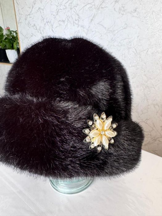 Продам шапку искусственный