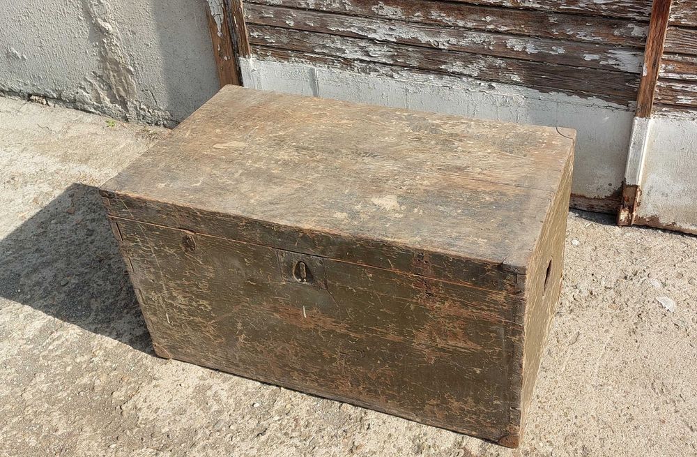 Стар сандък нереставриран