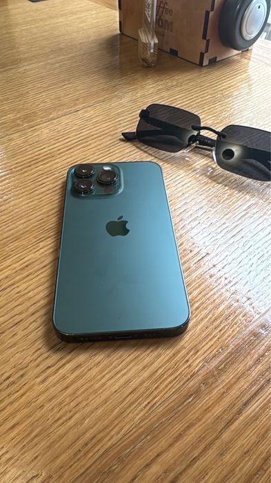 Телефон iPhone 13 pro