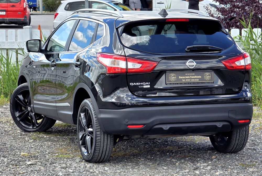 Nissan qashqai 1.6DCI 130cp/4X4/Black edition/senzori360°/panoramic