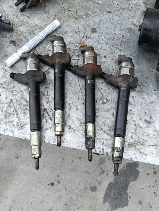 Injector Ford transit  2.2 2.4 euro 4 6c10-9k546-ac