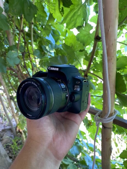 Canon eos 200D satiladi