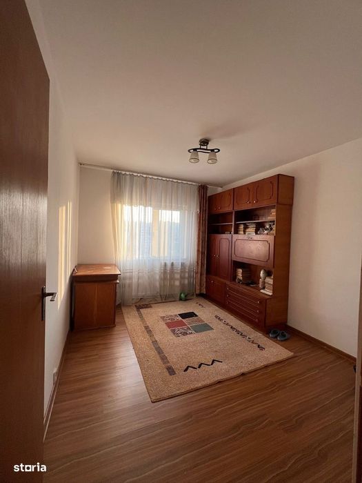 Apartament 3 camere , confort 1, etaj 3 - Brădet — fotografia 3