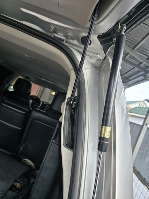 Toyota Land Cruiser 2012