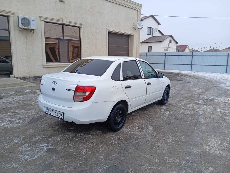продаетя  Лада гранта 2014 г