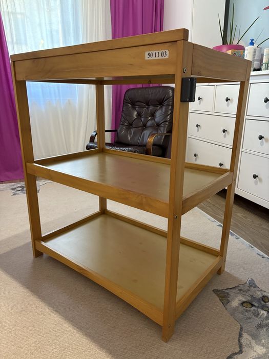 Masa de schimbat din lemn masiv