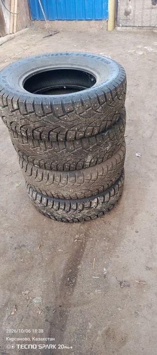 Продам резину 215/70/15