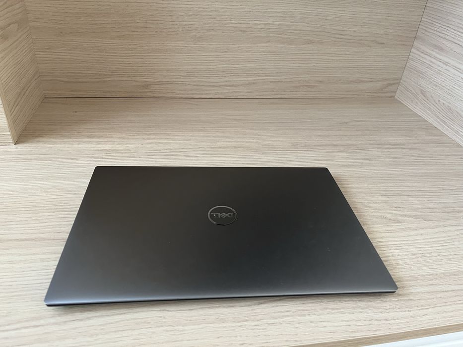 Дизайнерски лаптоп Dell Precision 5550