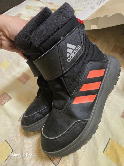 Оригинални апрески/боти Adidas 35н.