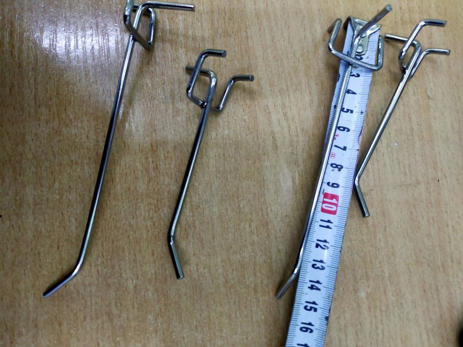 Продам экономпанели и крючки для них