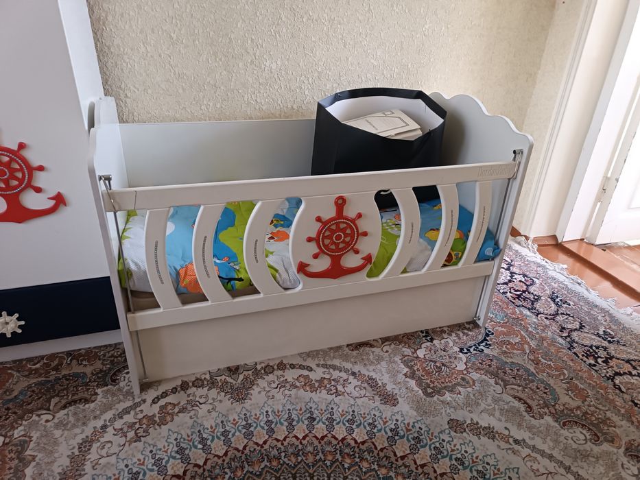 Детский комплект мебель крават шкаф