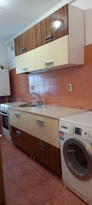 proprietar închiriez garsoniera Turnișor 31mp, parcare, balcon,et2/3