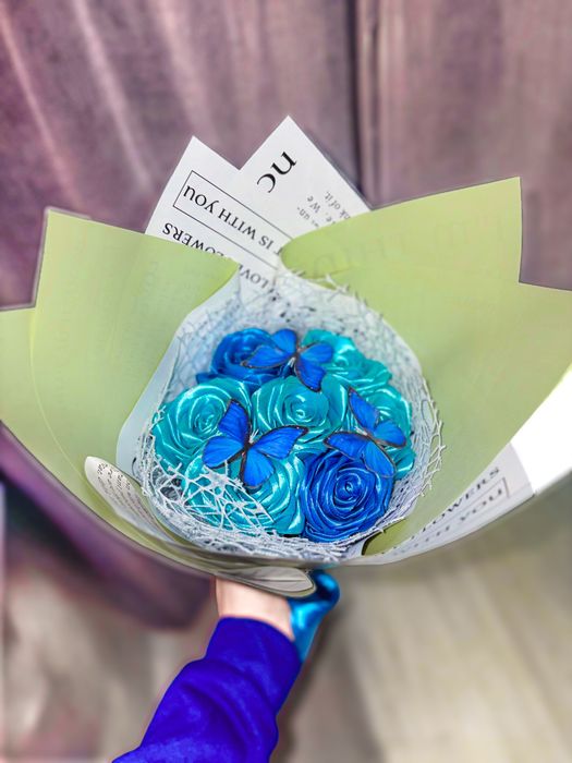 Trandafiri din satin