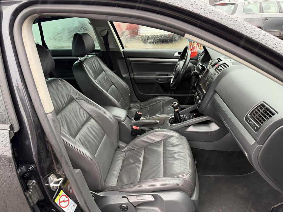 Volkswagen Jetta 2.0 FSI 150cp 2008 Trapa Interior Piele Navigatie ful