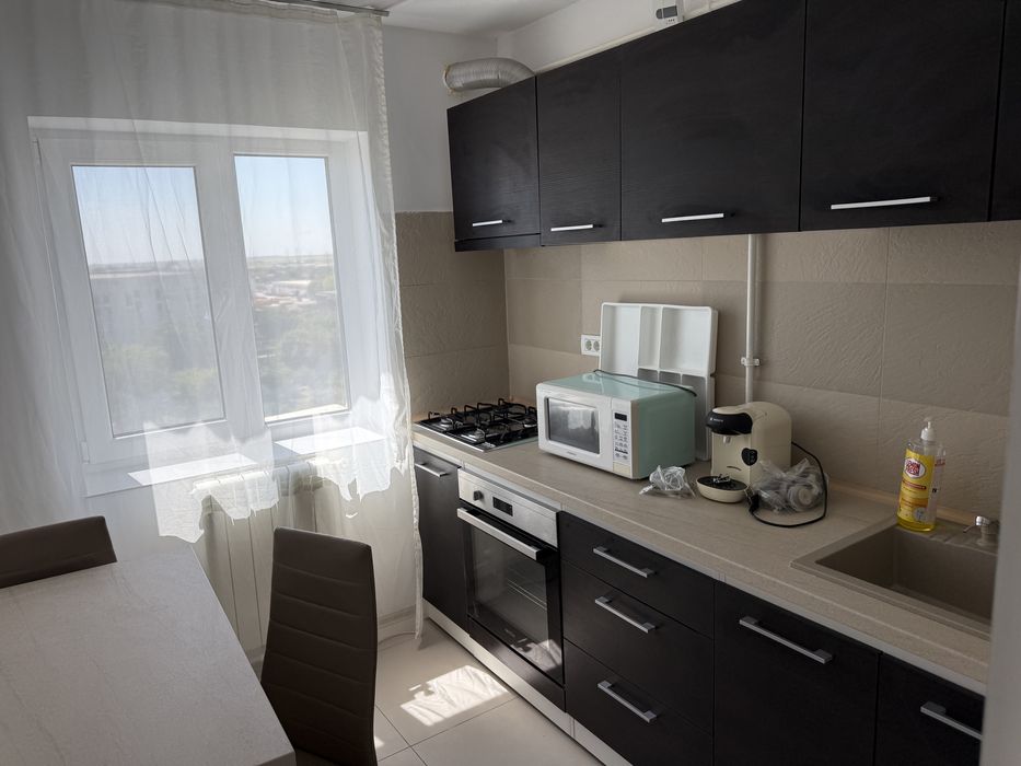 Proprietar—Inchiriez ap zona CET