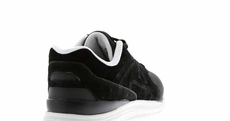 Adidasi New Balance 1550 marimea 43-LICHIDARE STOC-