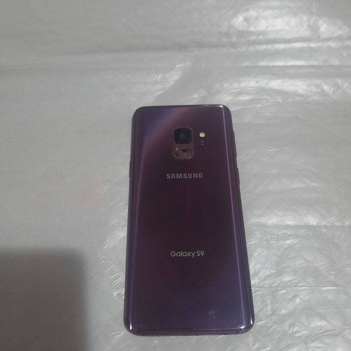 samsung S9 și încărcător