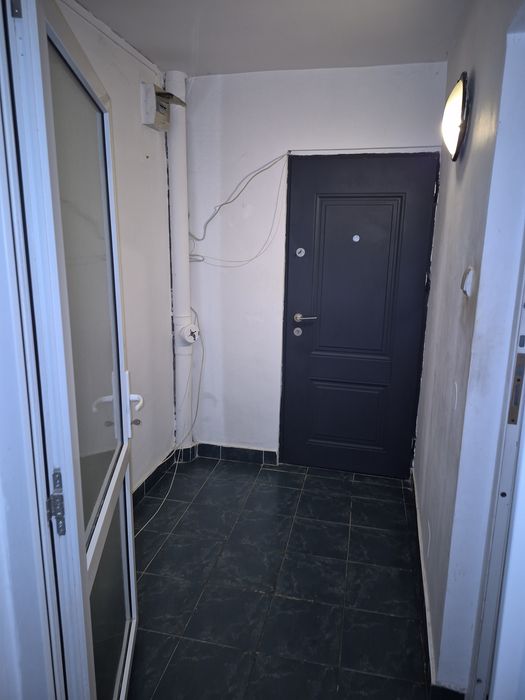 Închiriez spațiu comercial