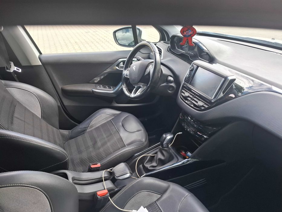 PEUGEOT 2008 2016 — imagine 3