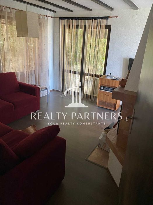 Отдава под наем Етаж от къща - с. Кладница, обл. Перник