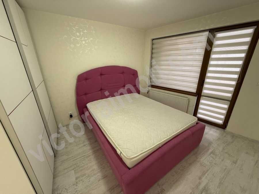 Продава се Тристаен апартамент в Велико Търново, Център - 100 кв.м за 1780 €/кв.м - Снимка #2