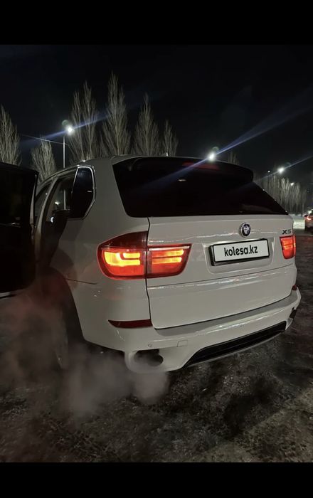 Продам машину BMW X5 E70..