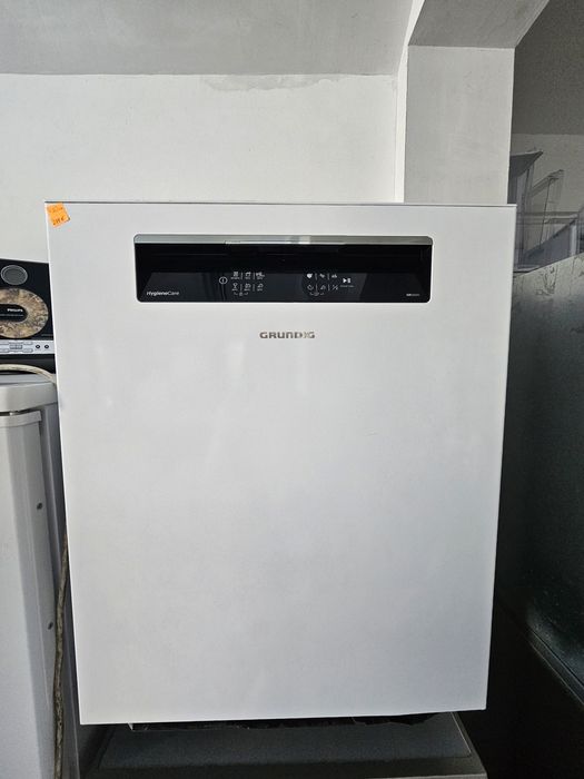 Съдомиялна за частично вграждане Grundig