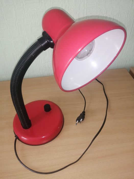 Лампа  настольная.