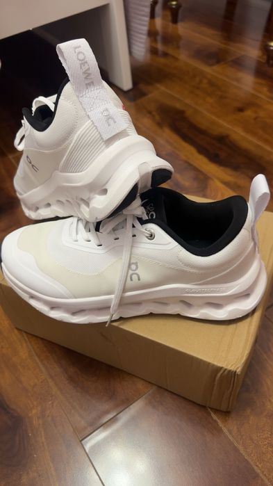 Кроссовки ON LOEWE