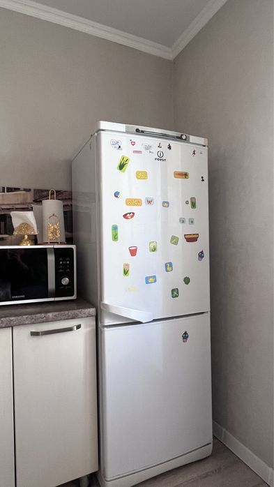 Продам холодильник