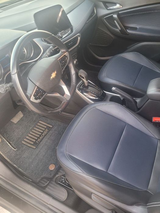 Tracker  premier 2023