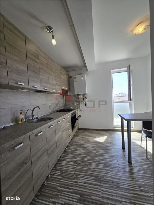 Apartament 3 camere decomandat+ parcare- Rediu