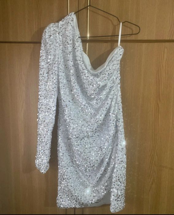 rochie elegantă se potrivește cu mărimea M-L