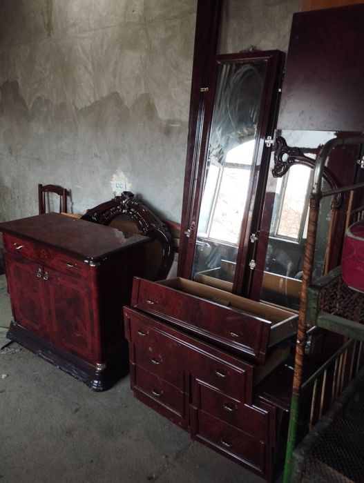 Mebellar sotiladi optom b/u