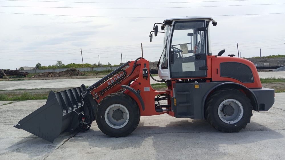 Погрузчик телескопический