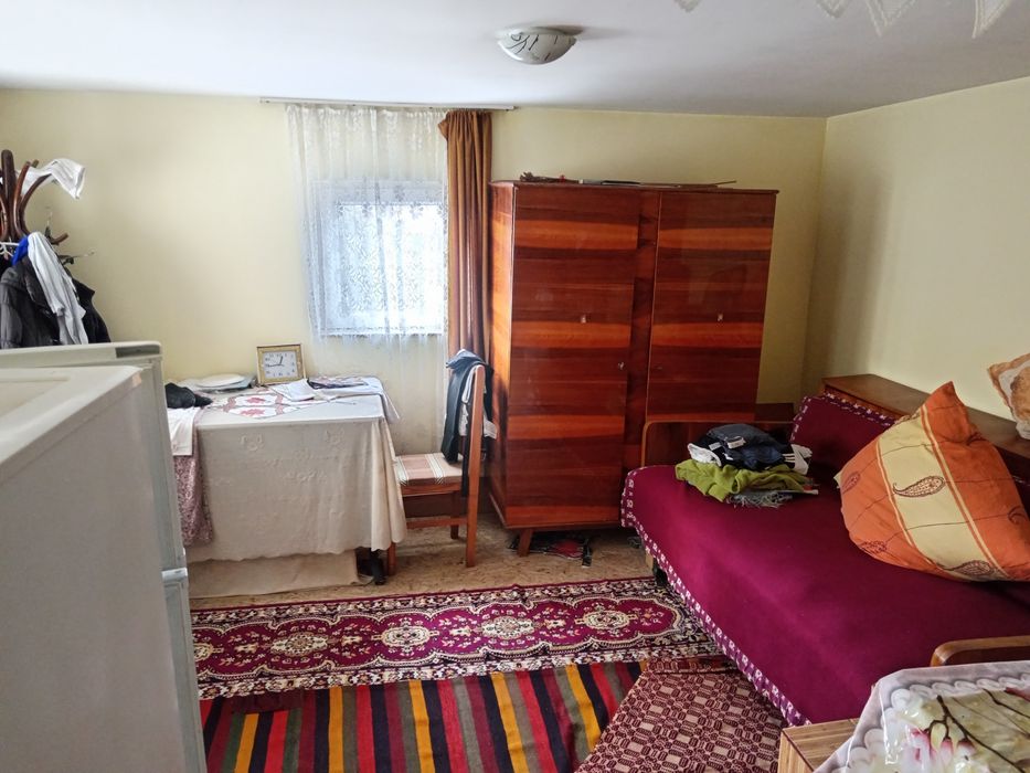 Teren Intravilan +casă