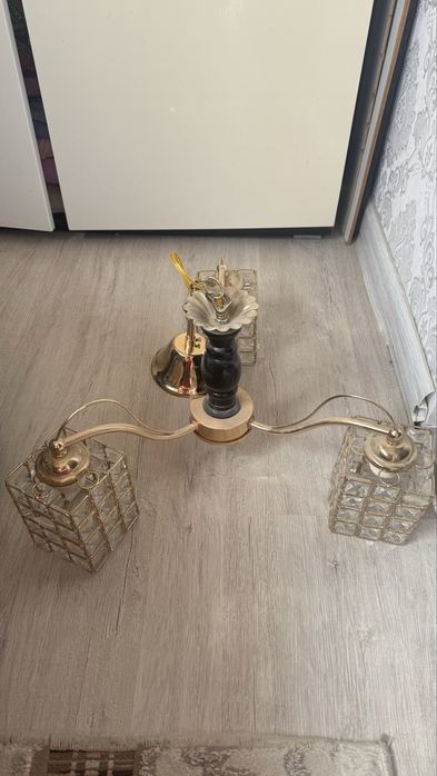 Люстра сатылады б/у