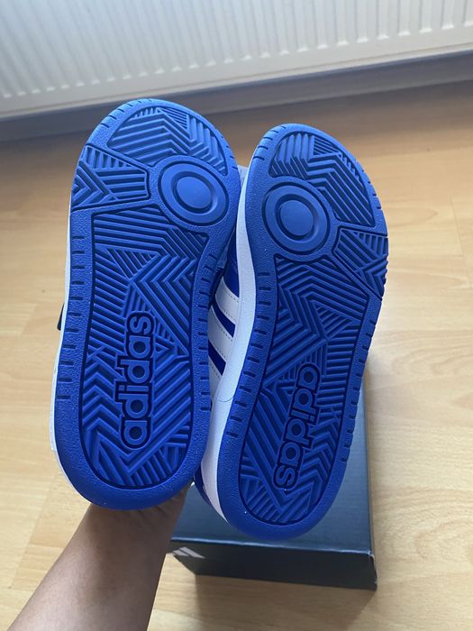 Adidas hoops marime 28 34 si 35