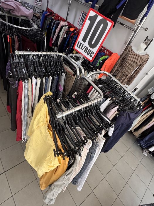 Mobilier magazin second-hand
