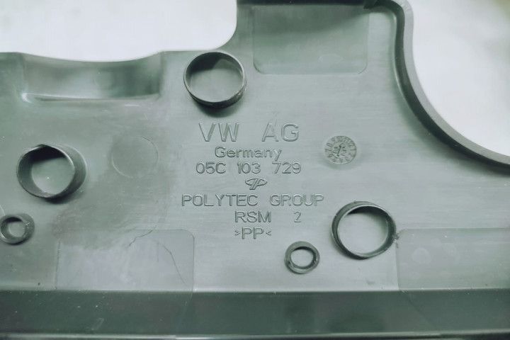 Capac carcasa filtru ulei 05c103729 1.0 tsi Volkswagen Golf 8 (2020 - 2024)