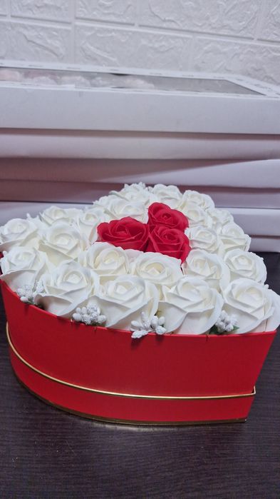 Aranjamente trandafiri de sapun flori cadouri buchete