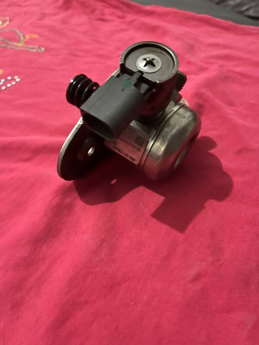 Горивна помпа високо налягане BMW (Ф30,Ф31,Ф10)