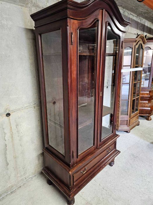 Витрина в стил Рустик