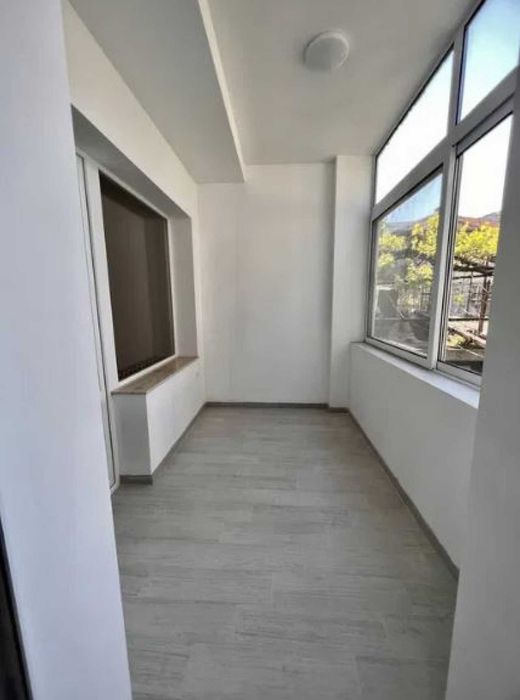 Дава се под наем Тристаен апартамент в Пловдив, Кючук Париж - 97 кв.м за 425 € - Снимка #3