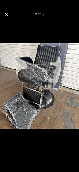 Бръснарски стол с повдигащ и лягащ механизъм!